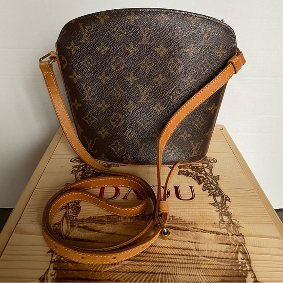 Louis Vuitton Handbags - Vintage Louis Vuitton Monogram Drouot Crossbody